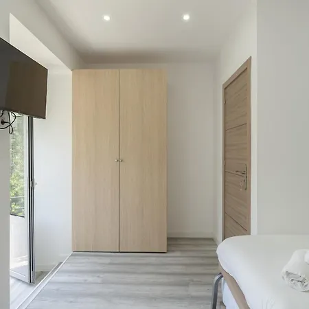 Modern By Homing *